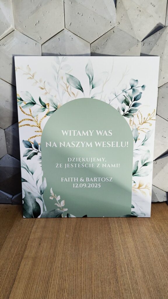 tablica powitalna na wesele w kształcie łuku